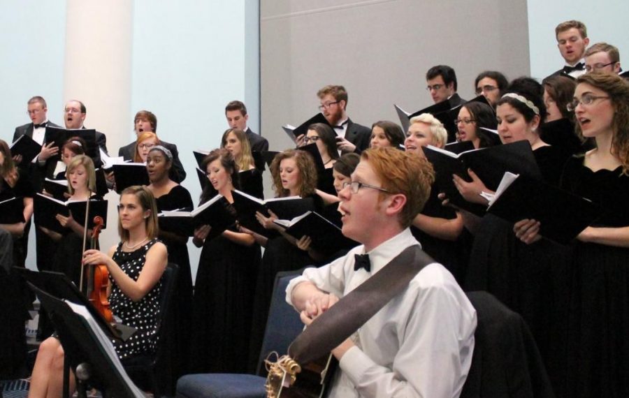 The USI Chamber Choir and Womens Choir joined together to perform their annual fall concert Saturday and Sunday. 