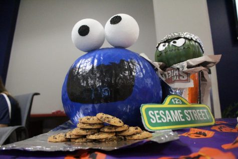 Cookie Monster pumpkin decorating contest winner 1st place