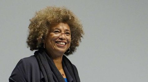 Angela Davis inspires social awareness in students