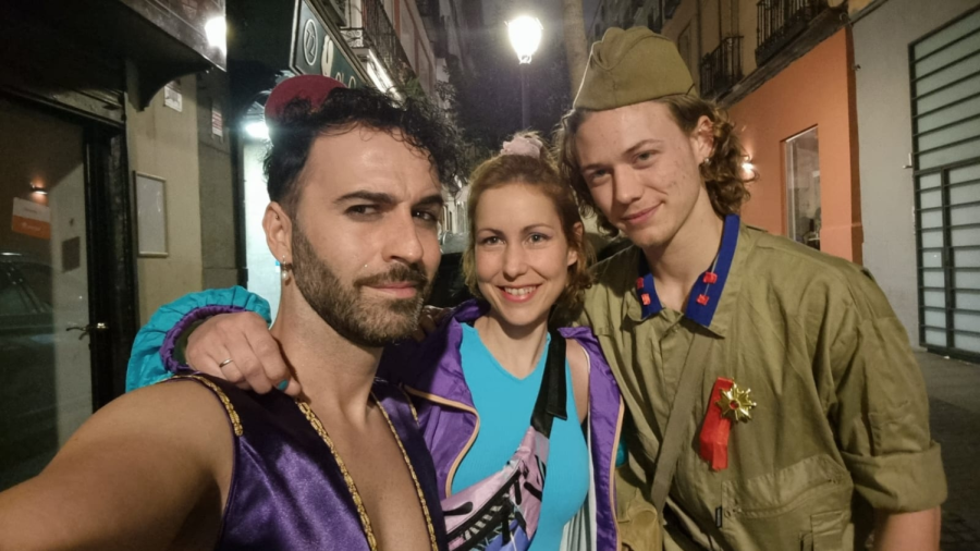 Hollenkamp+stops+for+a+picture+with+his+friend+during+costume+party+celebrating+Carnival.+Hollenkamp+is+a+sophomore+Spanish%2C+Global+Studies%2C+and+Economics+major+through+USI.+He+is+currently+studying+abroad+in+Spain.+