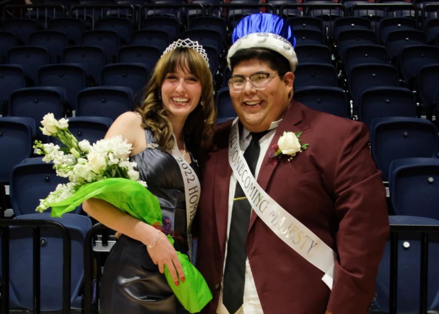 Hairo Rivas, senior international business administration and Spanish studies major, and Makayla Schirmer, senior health services major, are crowned 2022 homecoming majesties Feb. 12, 2022, in the Screaming Eagles Arena.