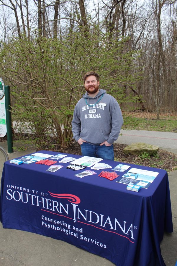 Aaron Pryor, assistant director of counseling and psychological services, spread information about all the services that USI offers to its students. Therapy and help is available to all USI students through the Counseling and Psychological Services department.