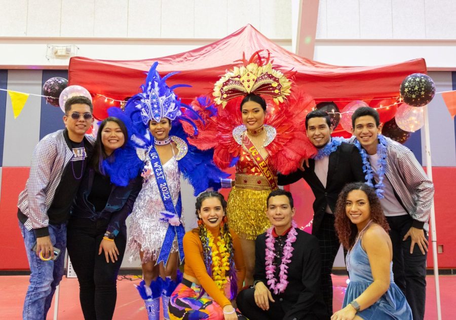 Panamanian students gather together with the UC West and UC East queens in celebration of the PANAS SpringFest 2022 Panamanian carnival on Wednesday.