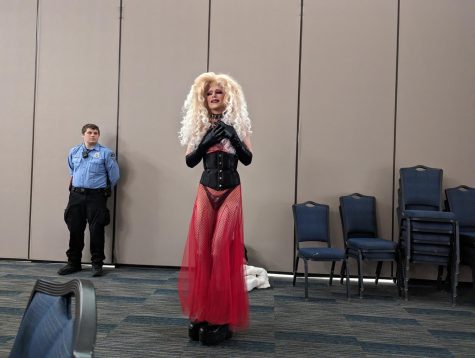 Violet Nightmarez performs for students at the Saturday Drag Brunch event in Carter Hall. (Photo by Crystal Killian)