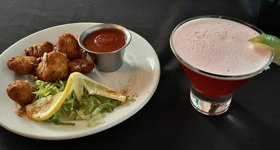I start off my visit to Sauced on March 15 with the fritta ricotta with marinara sauce, lemon and lettuce, which pairs nicely with the zippy Cosmogirl mocktail of cranberry juice, alcohol-free gin and lime. (Photo by David Graber)