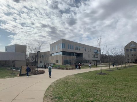 Students walk past the Business and Engineering Center Feb. 23. (Photo by Anthony Rawley)