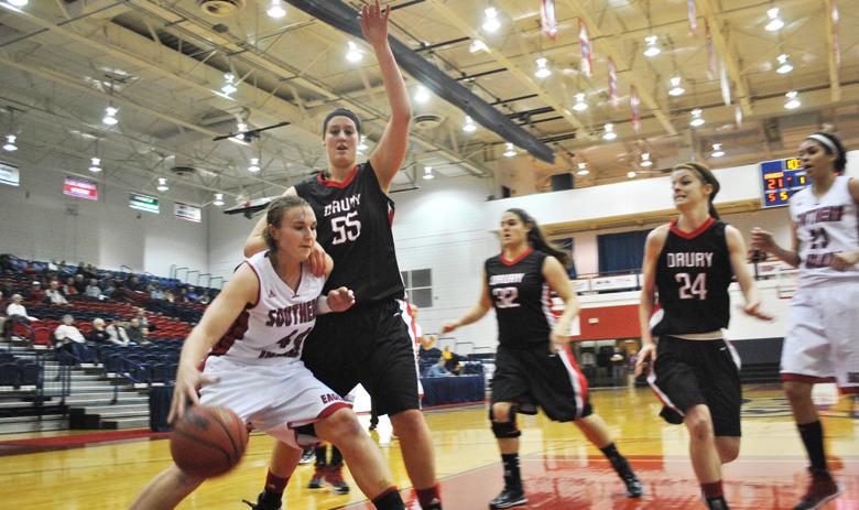 Womens basketball moving on in GLVC Tournament 